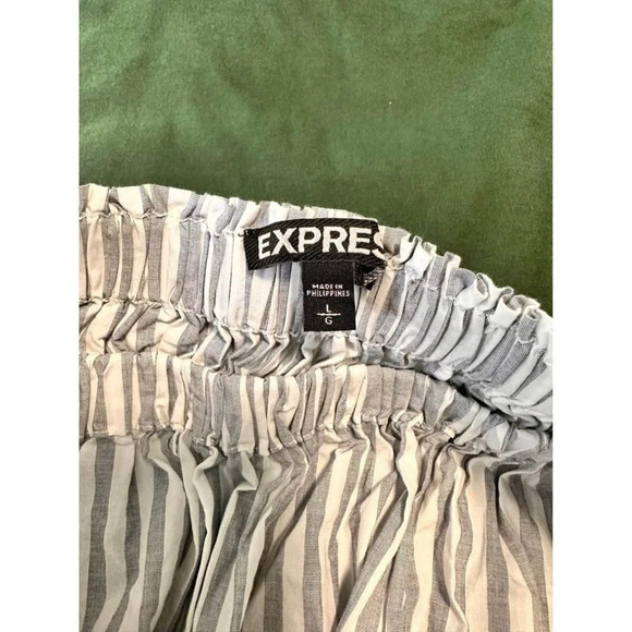Express Women large Crop Top Striped GrayWhite Triangle Smocked Spaghetti Strap - Picture 6 of 7